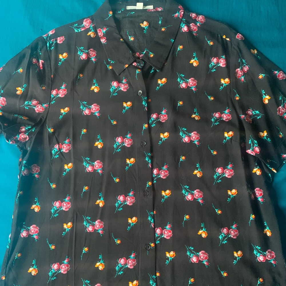 womens vans short sleeve button up shirt
